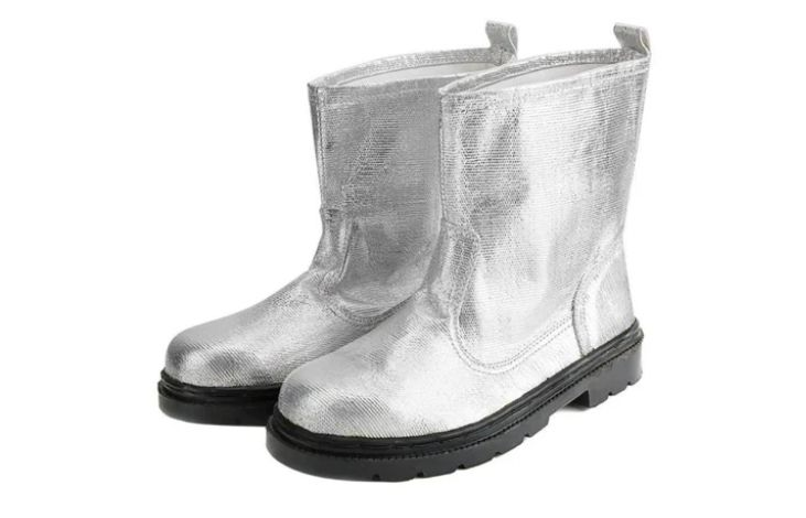 Aluminized Shoes